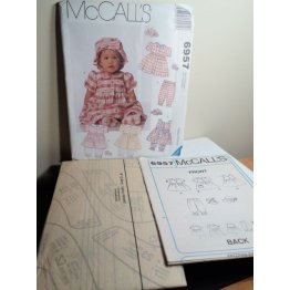 McCalls Sewing Pattern 6957 