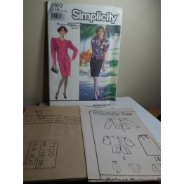 Simplicity Sewing Pattern 7100