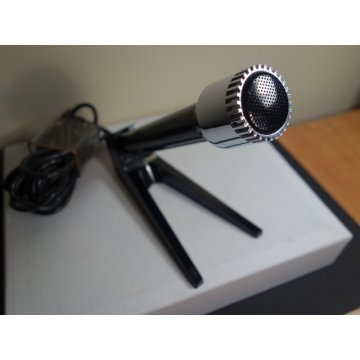 GRUNDIG 313 Microphone and stand with original Box. 
